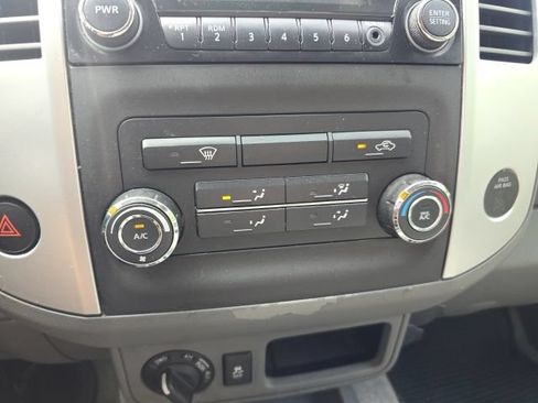 Used 2014 Nissan Frontier SV AWD/4WD image 19