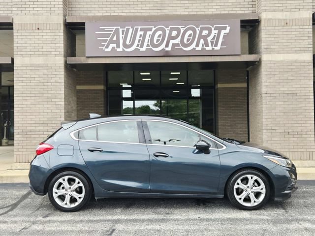 Used 2017 Chevrolet Cruze Premier FWD image 4