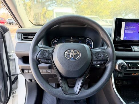 Used 2024 Toyota RAV4 XLE w/ Convenience Package image 3