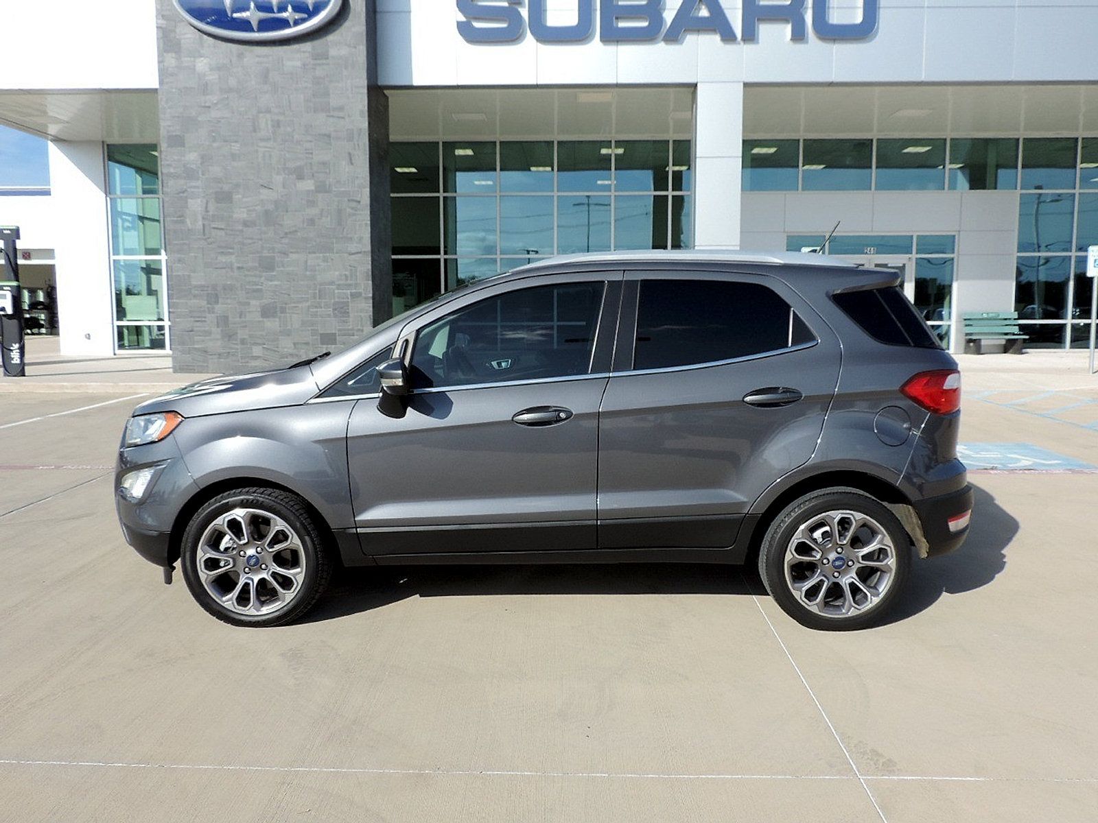 Used 2021 Ford EcoSport Titanium FWD image 8