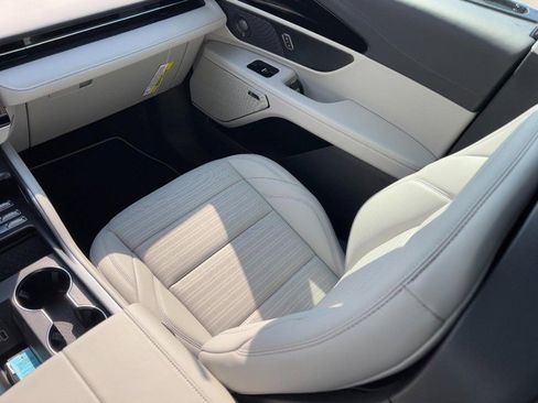 New 2026 Lincoln Nautilus Reserve image 14