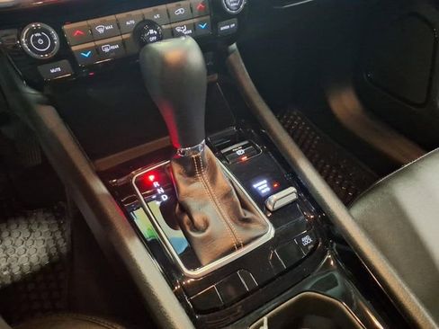 Used 2022 Jeep Compass Limited image 25