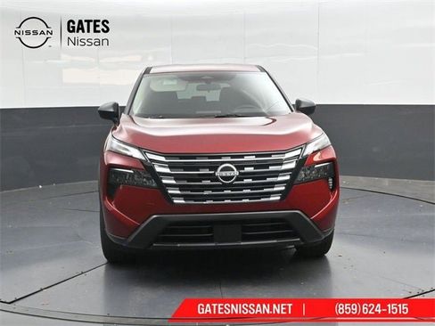 New 2026 Nissan Rogue S image 5