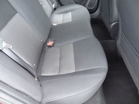 Used 2024 Nissan Sentra SV FWD image 9