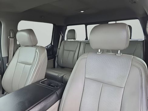 Used 2018 Ford F150 Lariat w/ Equipment Group 502A Luxury AWD/4WD image 10