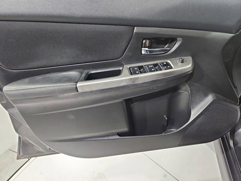 Used 2015 Subaru Crosstrek 2.0i Premium image 11