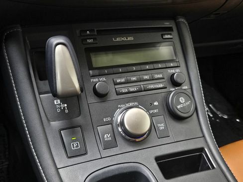 Used 2016 Lexus CT 200h FWD image 18