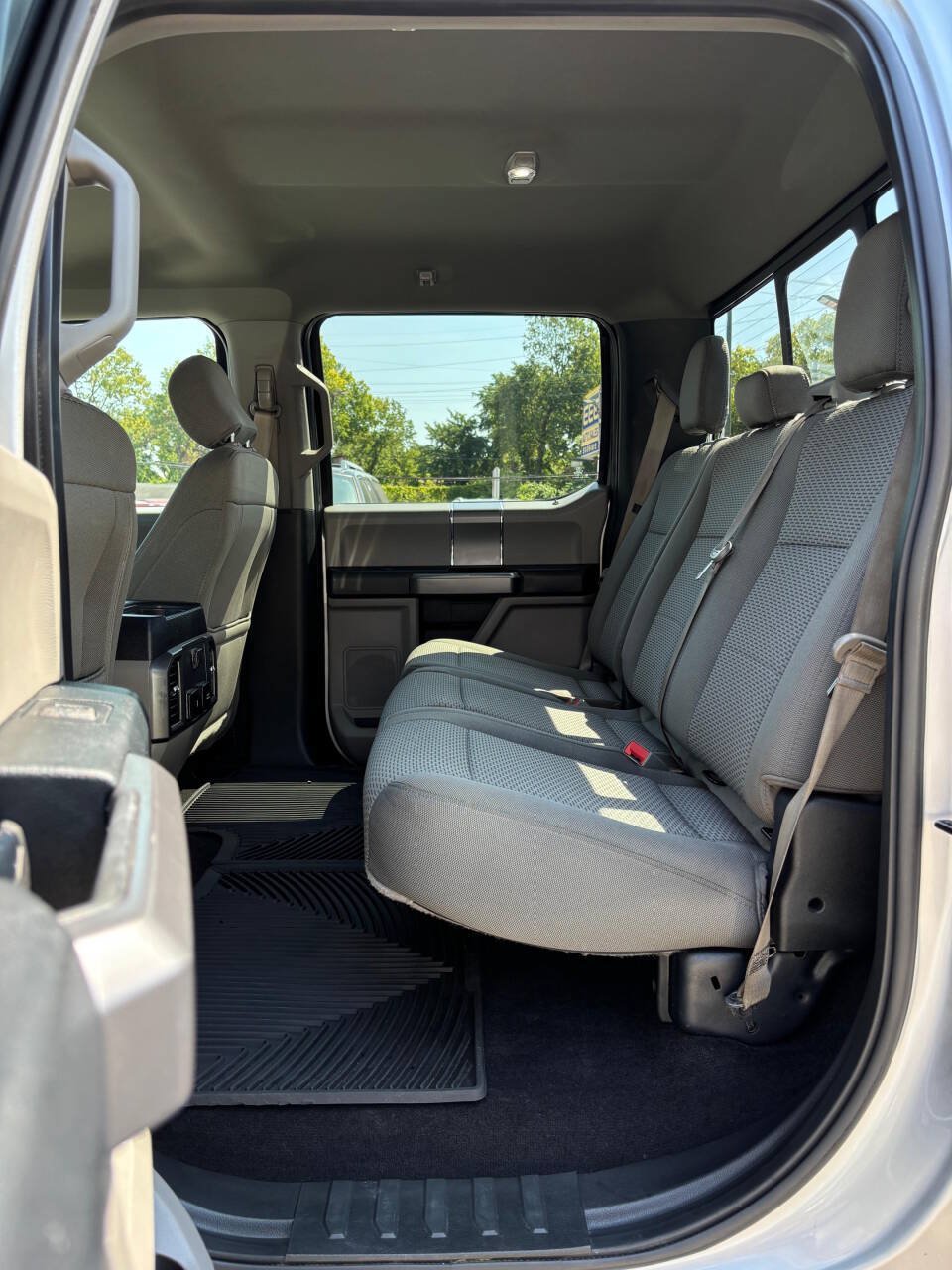Used 2018 Ford F150 XLT w/ Equipment Group 302A Luxury AWD/4WD image 12
