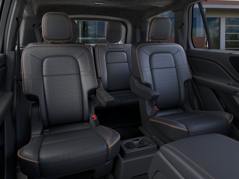 New 2025 Lincoln Aviator Black Label w/ Jet Appearance Package AWD/4WD image 11