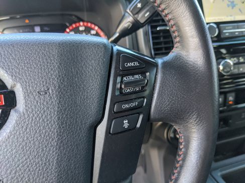 Used 2021 Nissan Titan PRO-4X w/ Pro-4x Convenience Package image 29