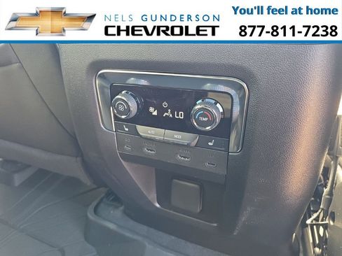 New 2026 Chevrolet Suburban High Country image 14