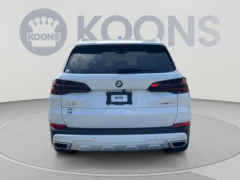 Used 2024 BMW X5 xDrive40i w/ Premium Package AWD/4WD image 5