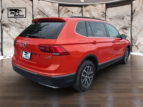 Used 2018 Volkswagen Tiguan SE AWD/4WD image 5