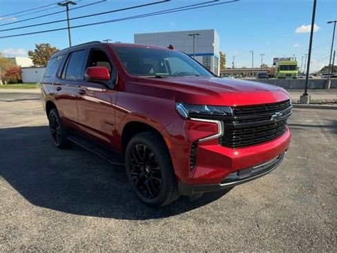 Used 2024 Chevrolet Tahoe RST w/ Luxury Package image 2
