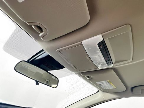 Used 2025 Nissan Altima 2.5 SV image 11