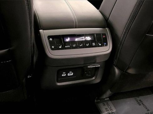 New 2025 Nissan Pathfinder Platinum w/ Cargo Package image 21