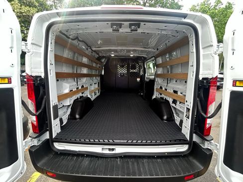 Used 2025 Ford Transit 250 Low Roof w/ Exterior Upgrade Package RWD image 7