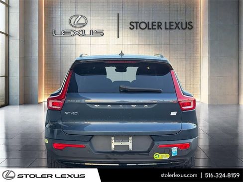 Used 2022 Volvo XC40 P8 Recharge Ultimate image 5