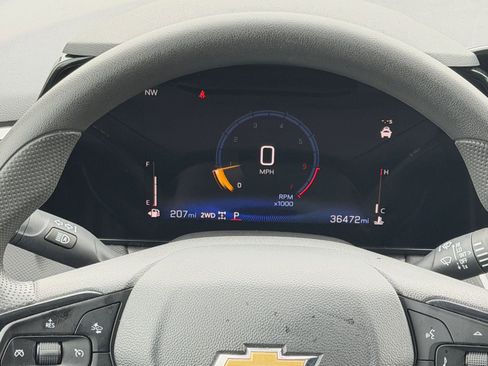 Used 2025 Chevrolet TrailBlazer LT AWD/4WD image 31