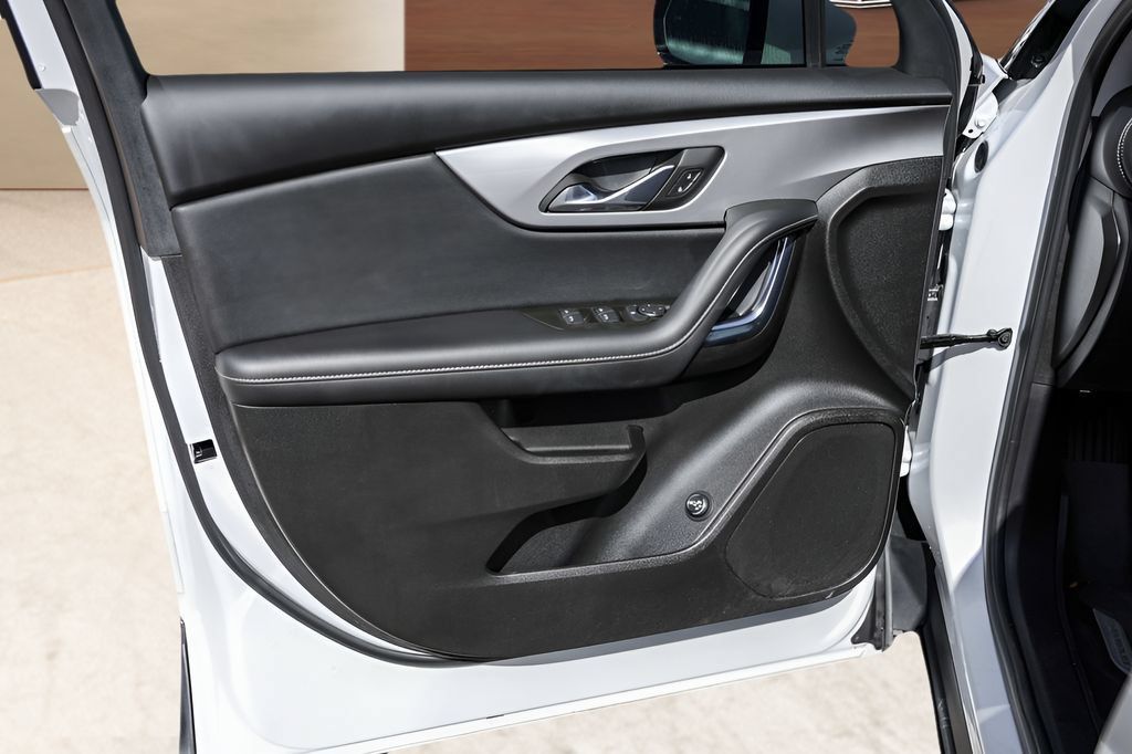 Used 2023 Chevrolet Blazer LT FWD image 22