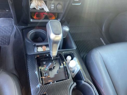 Used 2018 Toyota 4Runner TRD Off-Road Premium image 32