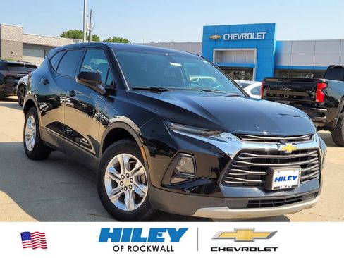 Used 2020 Chevrolet Blazer LT w/ LPO, Floor Liner Package FWD image 1
