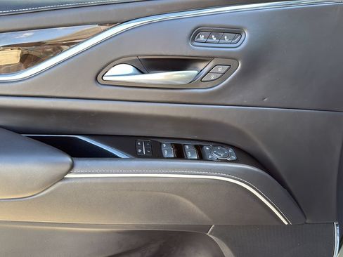 Used 2024 Cadillac Escalade Sport Platinum AWD/4WD image 11