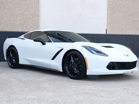 Used 2016 Chevrolet Corvette Stingray Coupe w/ 3LT Preferred Equipment Group image 4