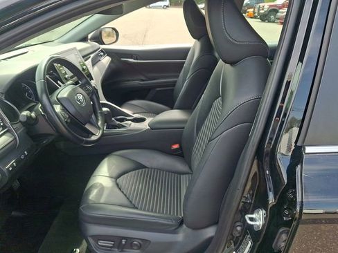 Used 2024 Toyota Camry SE FWD image 13
