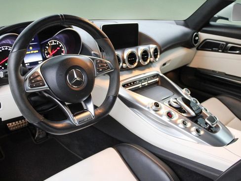Used 2017 Mercedes-Benz AMG GT Coupe image 2