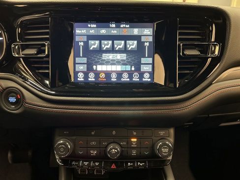 Used 2024 Dodge Durango GT AWD/4WD image 26