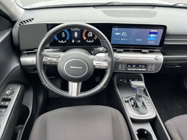 Used 2025 Hyundai Kona SEL AWD/4WD image 12