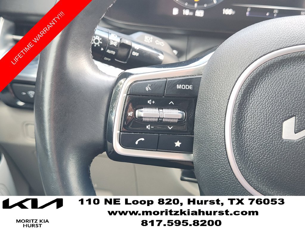 Used 2023 Kia Carnival SX Prestige FWD image 27