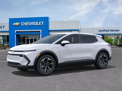 New 2026 Chevrolet Equinox EV LT image 2