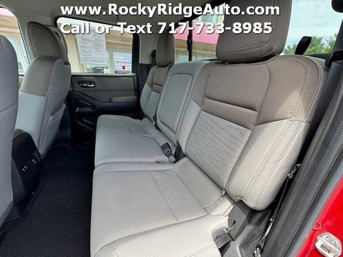 Used 2023 Nissan Frontier SV w/ SV Convenience Package AWD/4WD image 32