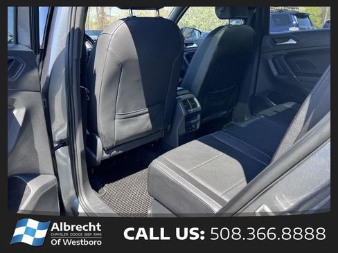 Used 2020 Volkswagen Tiguan SE R-Line AWD/4WD image 13