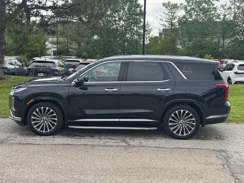 Used 2023 Hyundai Palisade Calligraphy AWD/4WD image 2