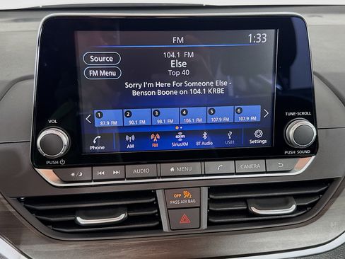 Used 2026 Nissan Altima 2.5 SV FWD image 16
