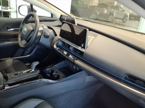 Used 2025 Toyota Prius AWD image 18