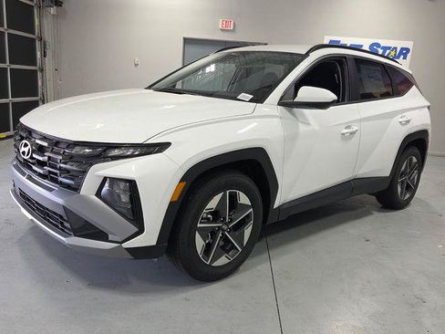 New 2026 Hyundai Tucson SEL FWD image 3