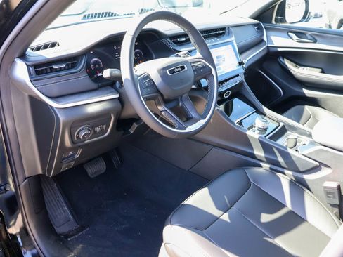 New 2026 Jeep Grand Cherokee Limited image 3