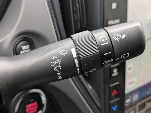 New 2026 Subaru Crosstrek 2.5i Limited w/ Crosstrek Mirror Package AWD/4WD image 28