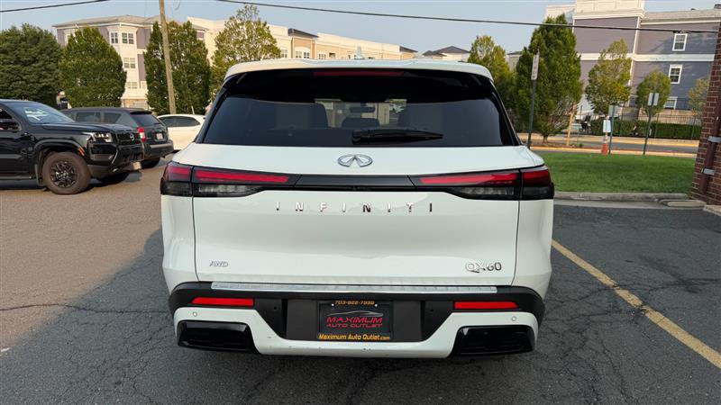 Used 2023 INFINITI QX60 Pure w/ Cargo Package AWD/4WD image 10