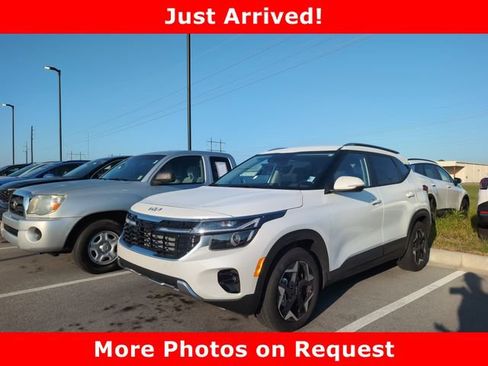 Used 2025 Kia Seltos S FWD image 1