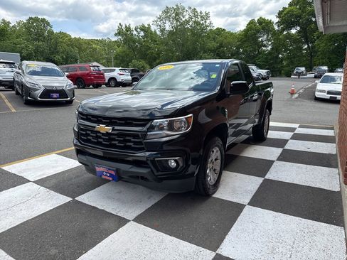 Used 2021 Chevrolet Colorado LT w/ LT Convenience Package AWD/4WD image 5