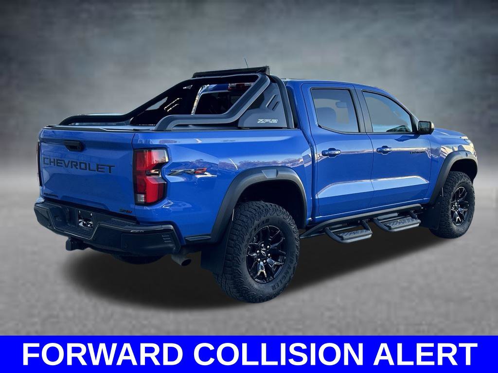 Used 2025 Chevrolet Colorado ZR2 w/ Midnight Edition AWD/4WD image 5
