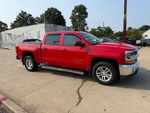 Used 2018 Chevrolet Silverado 1500 LT w/ All Star Edition AWD/4WD image 5