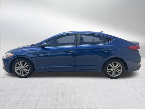 Used 2017 Hyundai Elantra SE FWD image 4
