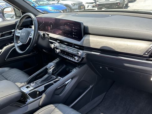 Certified 2025 Kia Telluride SX X-Line AWD/4WD image 15
