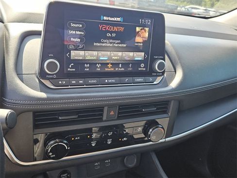 Certified 2025 Nissan Rogue S image 19